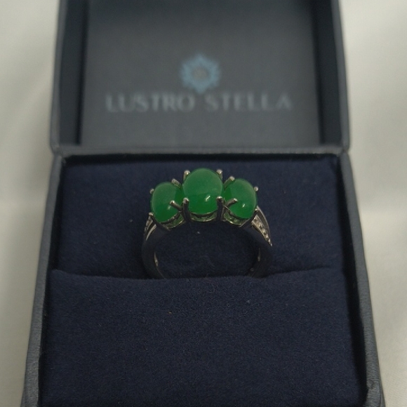 925 Genuine Green Jade Ring - Picture 4 of 7